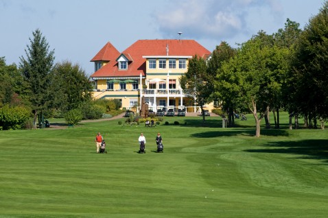 ClubhausFairwayNR.1